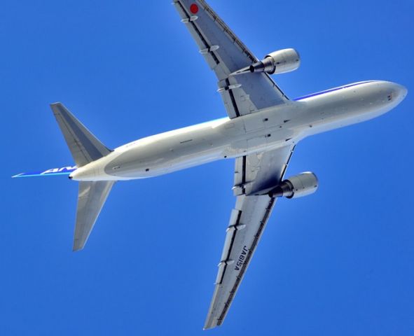 BOEING 767-300 (JA615A) - 2013