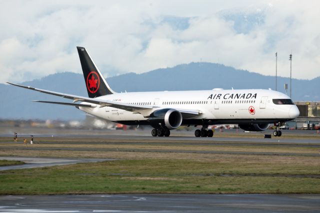 Boeing 787-9 Dreamliner (C-FVNF)