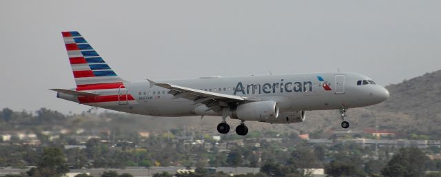 Airbus A320 (N664AW) - phoenix sky harbor international airport 14APR21