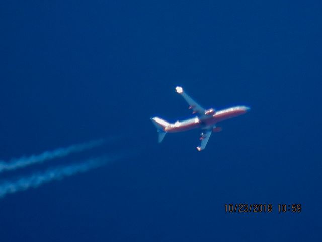 Boeing 737-800 (N8649A)