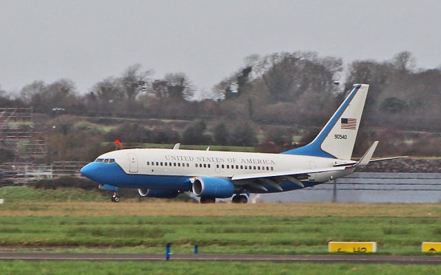 Boeing 737-700 (09-0540) - spar19 usaf c-40c 09-0540 landing at shannon 23/2/19.