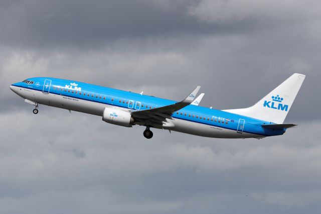 Boeing 737-800 (PH-BCE) - KLM1082 to Amsterdam.