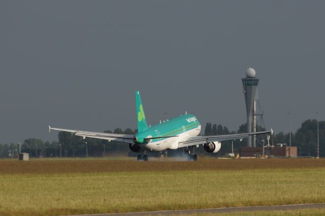 Airbus A320 (EI-EDP)