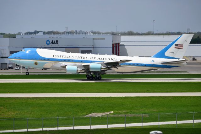 Boeing 747-200 — - President Trump departing 23-R at KIND earlier today (04-26-19)