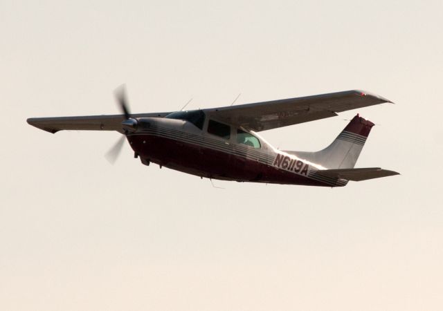 Cessna Centurion (N6119A)