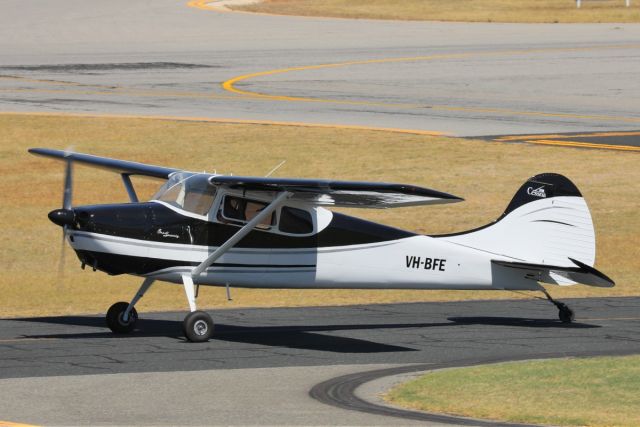 Cessna 170 (VH-BFE)