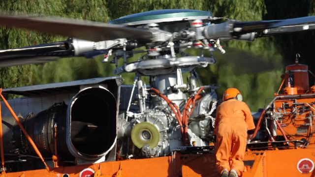 Sikorsky CH-54 Tarhe (N158AC) - Final check before lift off !!