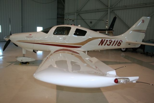 Cessna 350 (N13116)