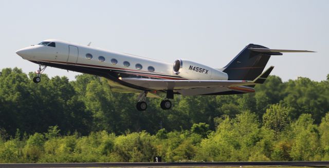 Gulfstream Aerospace Gulfstream IV (N455FX) - A Gulfstream Aerospace GIV-X (G450) departing Boswell Field, Talladega Municipal Airport, AL, via Runway 4 - April 28, 2018.