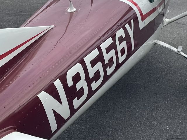 Cessna Skylane (N3556Y)