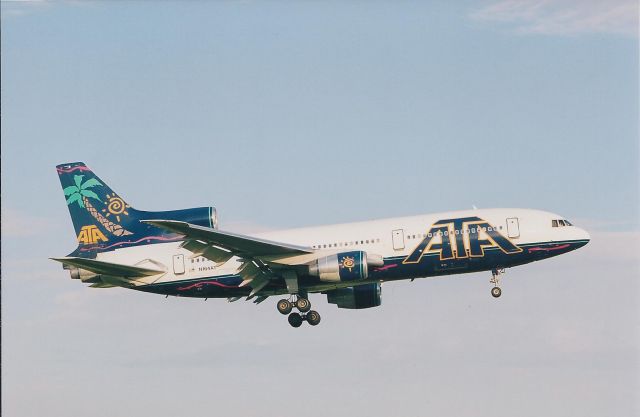 Lockheed L-1011 TriStar (N164AT)