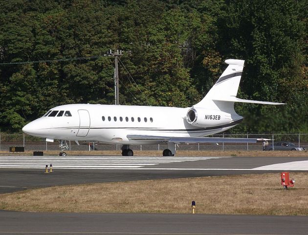Dassault Falcon 2000 (N163EB)