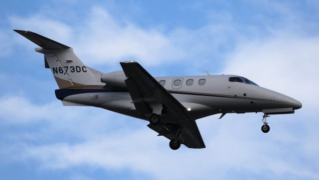 Embraer Phenom 100 (N673DC)