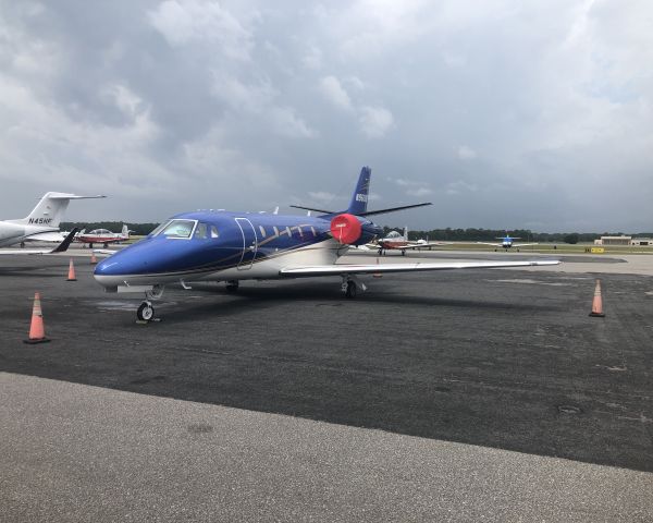 Cessna Citation Excel/XLS (N960HD) - Sitting on our ramp for a few days at KPNS.