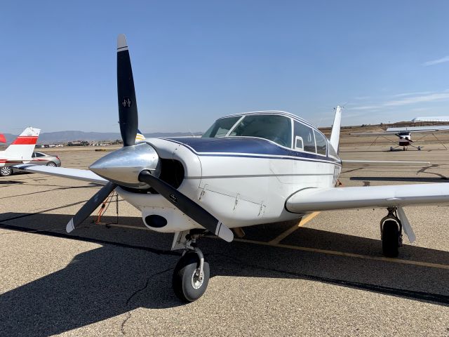 Piper PA-24 Comanche (N7017P)