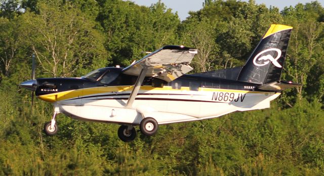 Quest Kodiak (N869JV) - A Quest Kodiak 100 departing Boswell Field, Talladega Municipal Airport, AL, after the NASCAR GEICO 500 race at Talladega Super Speedway - very late in the afternoon, April 25, 2021.