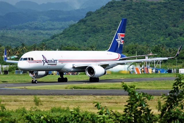 Boeing 757-200 (N193AN)