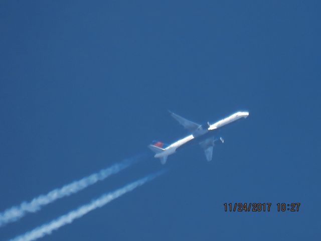 Boeing 757-200 (N546US)