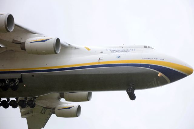 Antonov An-124 Ruslan (UR-82073)