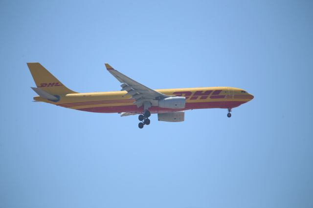 Airbus A330-200 (D-ALMD)