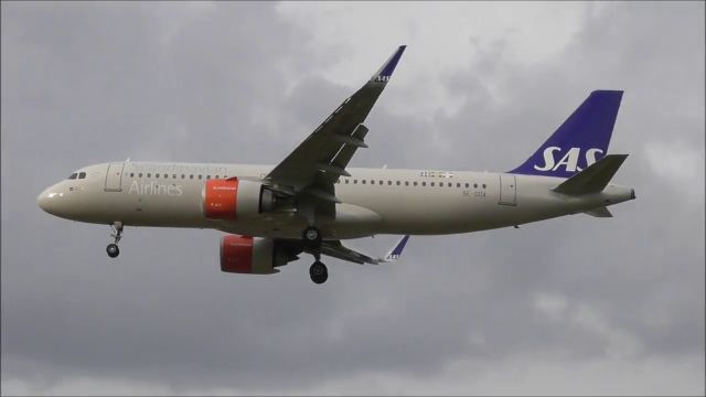 Airbus A320 (SE-DOX) - from Copenhagen to Heathrow (RW27L)