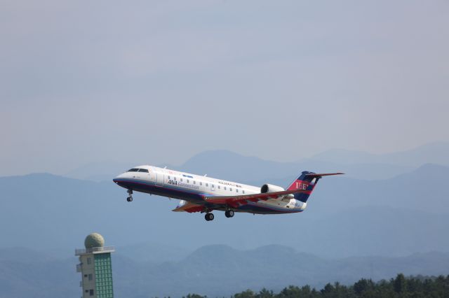 Canadair Regional Jet CRJ-200 (JA04RJ)