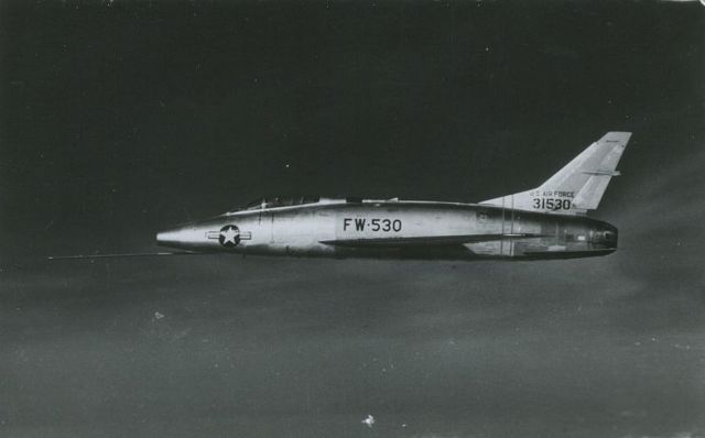 North American Super Sabre (53-1530) - SCANNED FROM PHOTOGRAPH