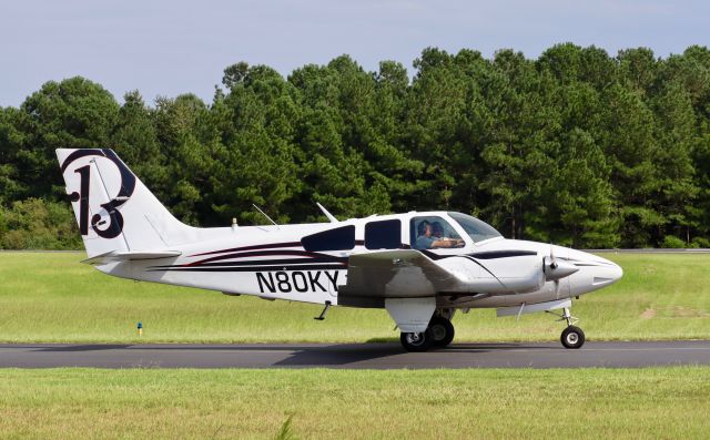 Beechcraft 55 Baron (N80KY)
