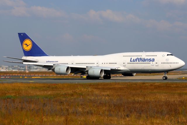 BOEING 747-8 (D-ABYJ)