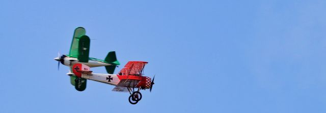 — — - (HAM HOWARD S - Built) SOPWITH PUP at Wings Over Winston 5 OCT 2019 N567HC (red in front) in dogfight with N364SL (Green Pitts 'Raptor'). 