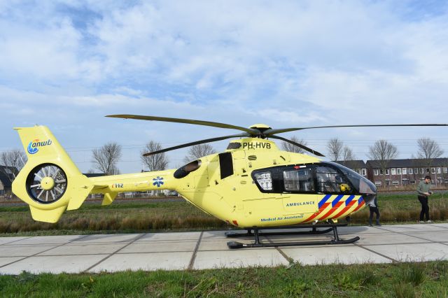 Eurocopter EC-635 (PH-HVB) - Lifeliner1 responding at an emergency in Zwolle Stadshagen