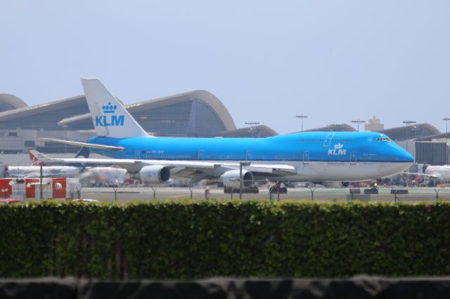 Boeing 747-400 (PH-BFV)
