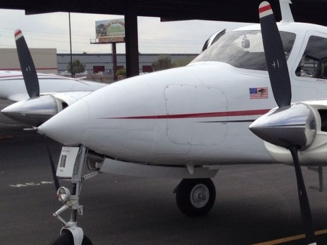 Cessna 310 (N7742Q)