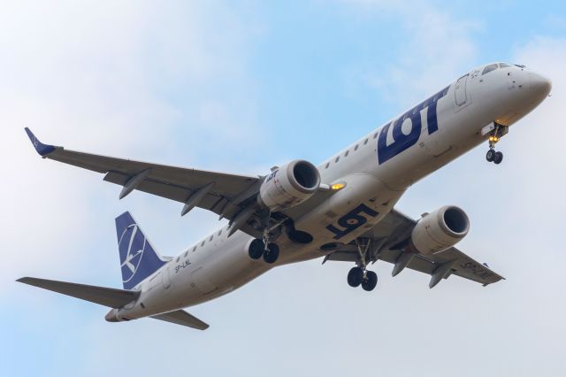 EMBRAER 195 (SP-LNL) - Spotting EPRZ