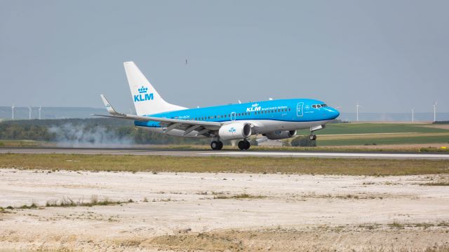 Boeing 737-700 (PH-BGM)