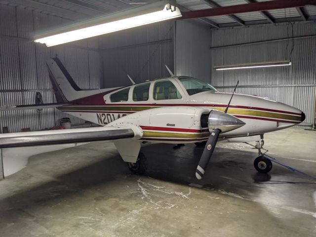 Beechcraft 55 Baron (N20148)