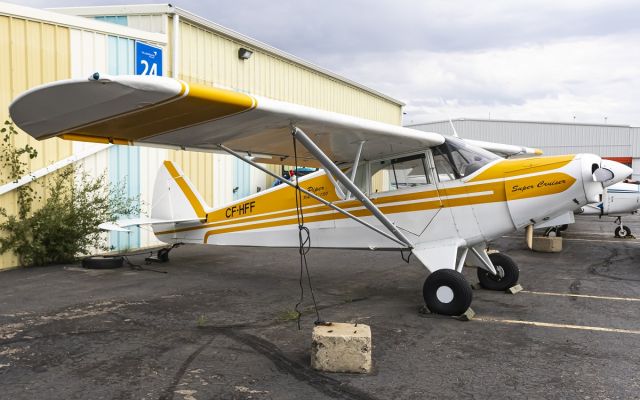 Piper PA-12 Super Cruiser (C-FHFF)