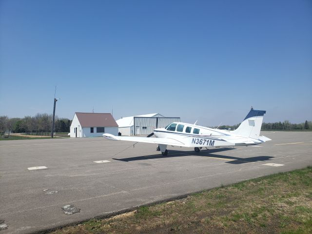 Beechcraft Bonanza (36) (N3671M) - This beautiful A36 is back in Tracy, Mn. 