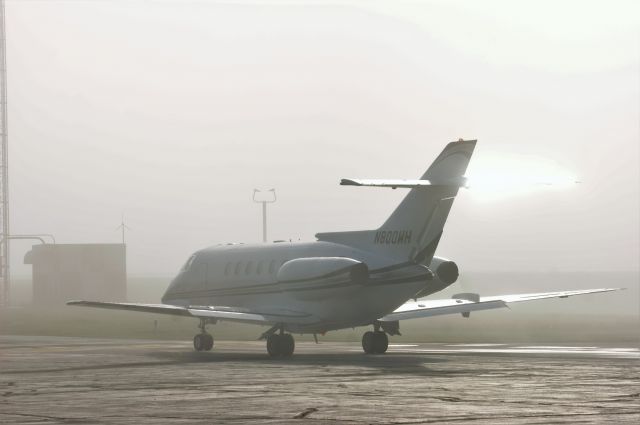 Hawker 800 (N800WH)