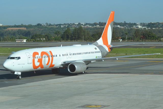 Boeing 737-700 (PR-GIU)