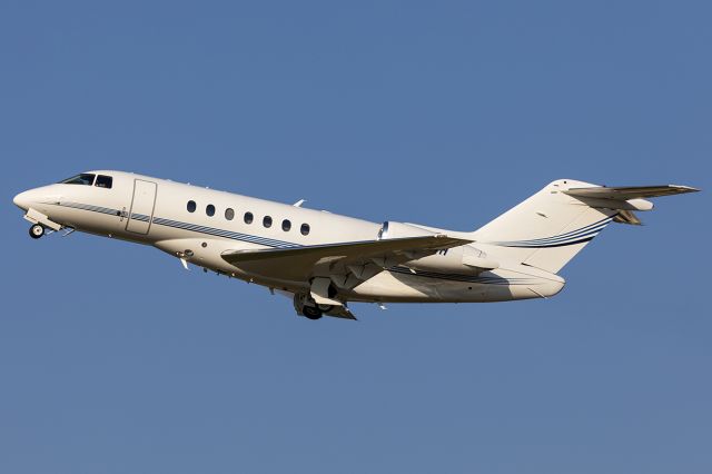 Hawker Beechcraft 4000 (N900H)