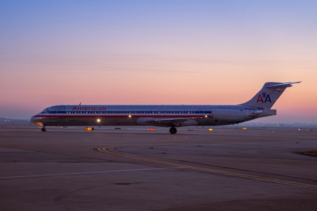 McDonnell Douglas MD-80 (N7547A)