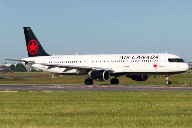 Airbus A321 (C-GIUF) - Jun 2019