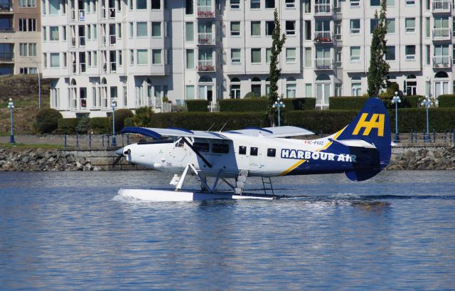 De Havilland Canada Twin Otter (C-FIUZ)