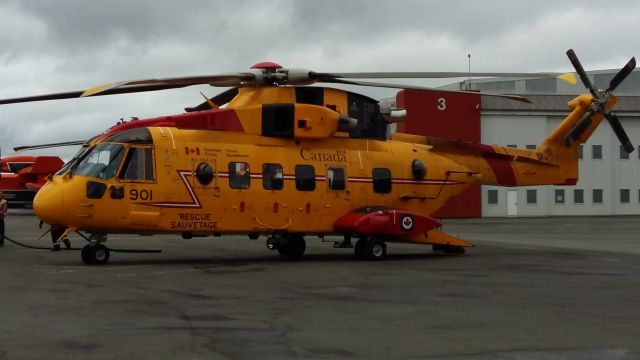 WESTLAND Merlin (14-9901) - Agusta-Westland CH-149 Cormorant. Canadian Forces Air/Sea Rescue.