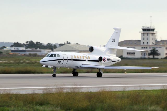 Dassault Falcon 50 —