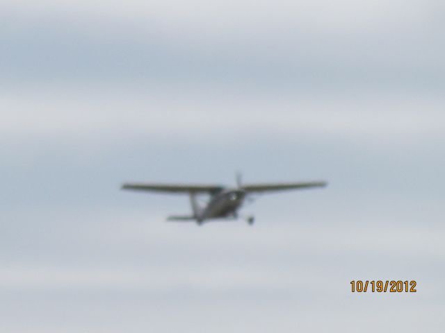 Cessna Skylane (N52829)