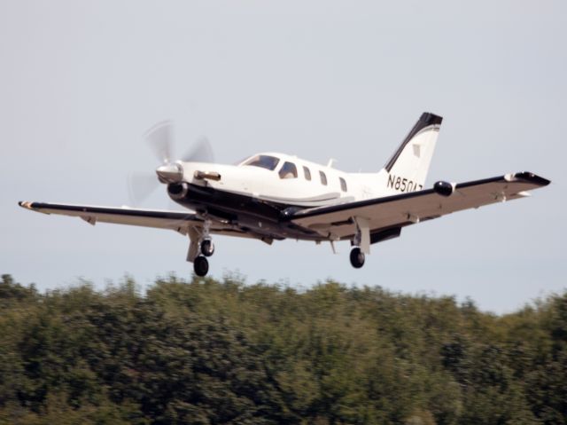 Socata TBM-850 (N850AZ) - Take off runway 26. the fastest single engine turboprop in the market. 850HP in flight.