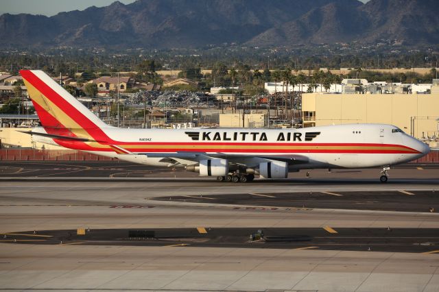 Boeing 747-400 (N403KZ)