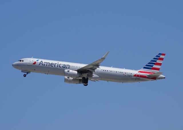 Airbus A321 (N116AN) - a rel=nofollow href=http://flightaware.com/live/flight/N116AN/history/20160522/1730Z/KLAX/KJFKhttps://flightaware.com/live/flight/N116AN/history/20160522/1730Z/KLAX/KJFK/a